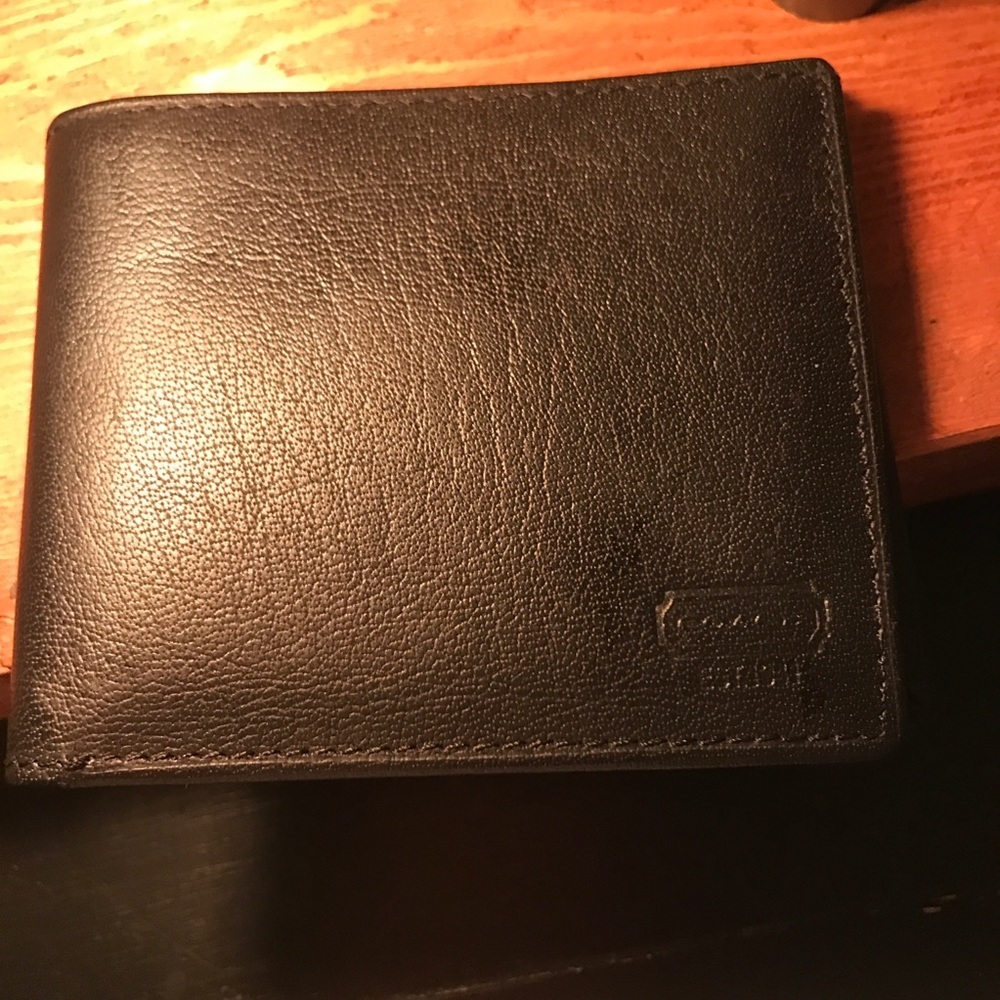 🎩COACH Leather Wallet - Picture 2 of 6